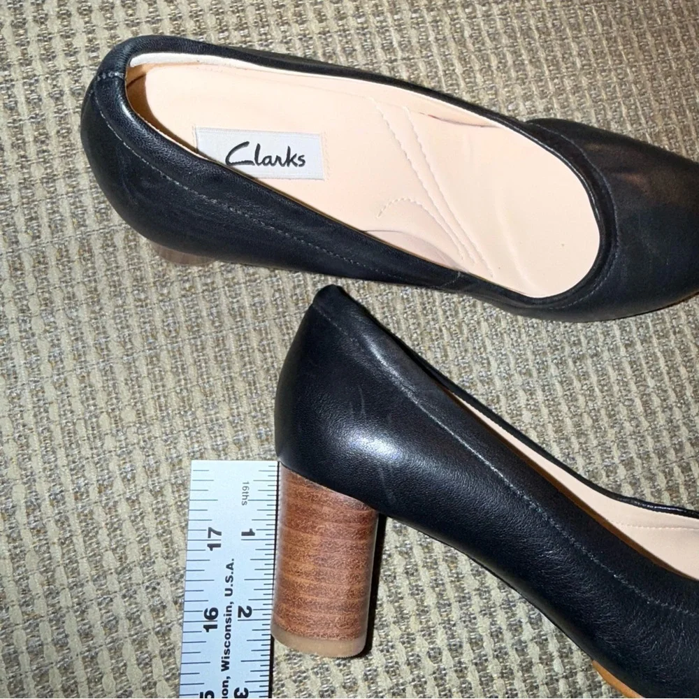 Clarks Black Leather Block Heel Round Toe Pumps, Women’s Shoes - US Size 6 M EUC - Picture 12 of 12